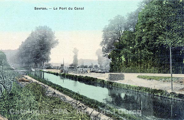 Sevran. - Le Port du Canal
